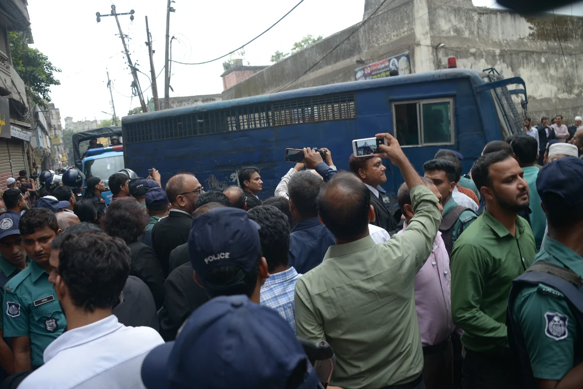 बांग्लादेश: जुलाई आंदोलन मामले में तीन पत्रकारों को जेल भेजा गया, अंतरराष्ट्रीय मानवाधिकार संगठनों ने जताई चिंता