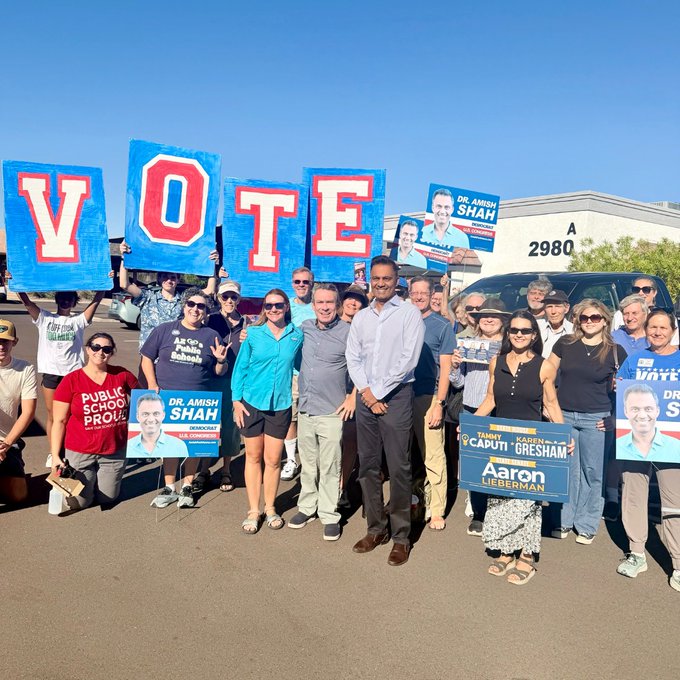 एरिजोना कांग्रेस सीट: भारतीय मूल के डॉक्टर अमीश शाह और ट्रंप के गोल्फ पार्टनर जे फीली में कांटे की टक्कर