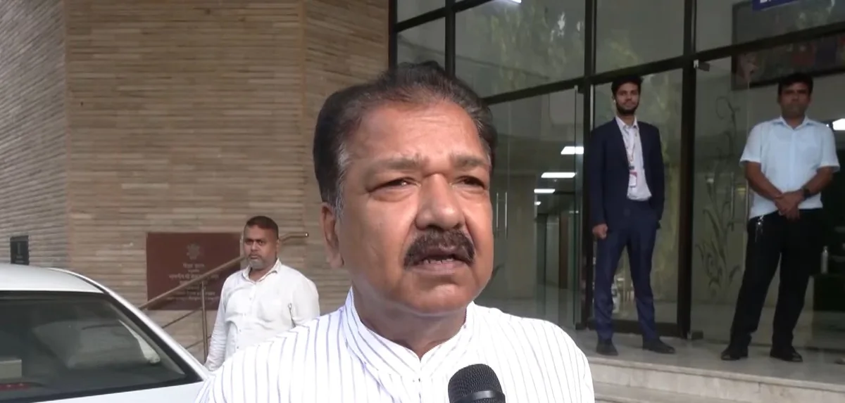 बिहार: ‘इंडी’ गठबंधन की रैली से पहले NDA का हमला, कहा- 'संविधान से बढ़कर कोई नहीं'
