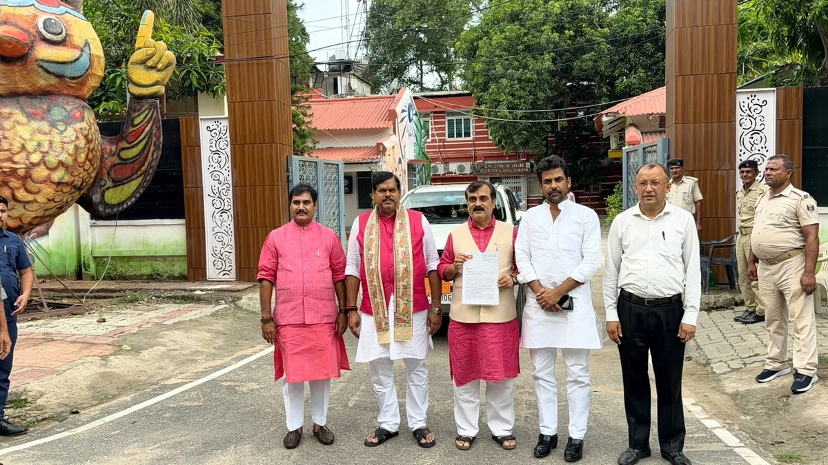 बांकीपुर उपचुनाव: प्रशांत किशोर पर BJP का गंभीर आरोप, चुनावी खर्च सीमा लांघने की चुनाव आयोग से शिकायत