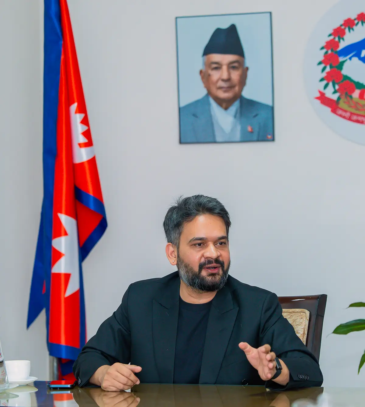 नेपाल: प्रधानमंत्री बालेंद्र शाह की फेसबुक पोस्ट ने बढ़ाई राजनीतिक हलचल, अपनी ही पार्टी ने उठाए सवाल