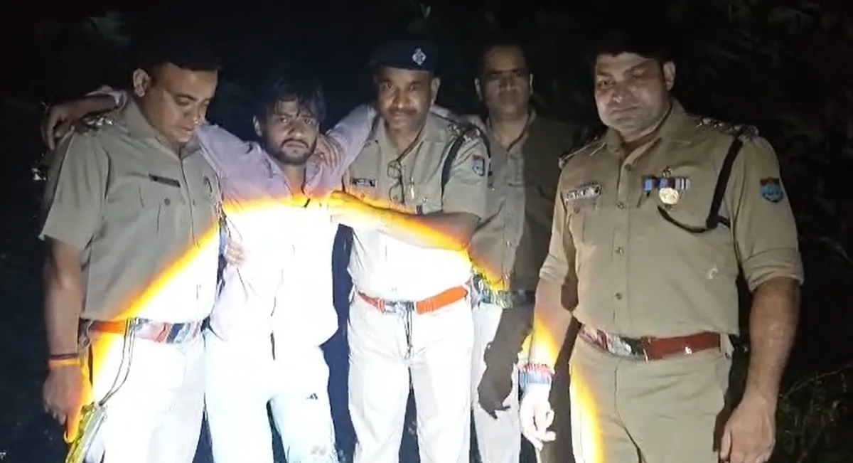 देहरादून में पुलिस मुठभेड़: सुपारी लेकर हत्या करने आए बदमाश के पैर में लगी गोली, गिरफ्तार
