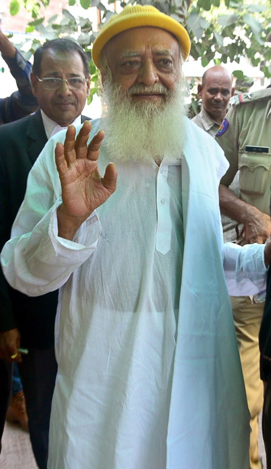 जोधपुर जेल लौटने में देरी, पैरोल पर बाहर आए आसाराम पर एक और केस दर्ज