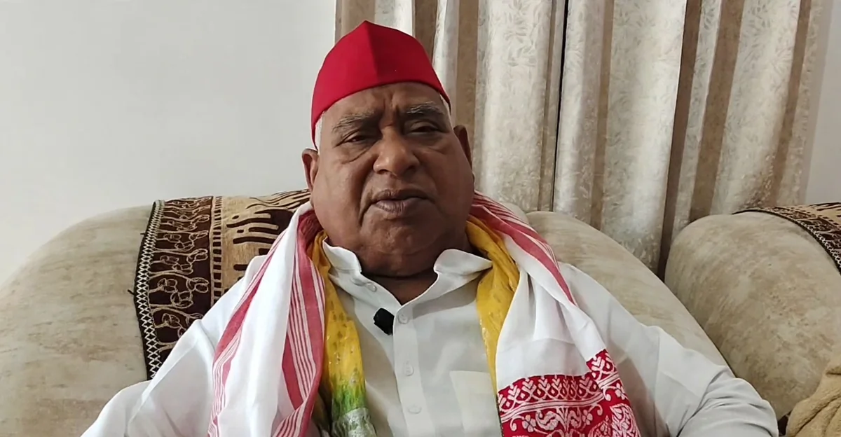 सपा सांसद का चुनाव आयोग पर बड़ा हमला, बोले- MLC चुनाव में हुई 'डकैती', सरकार के इशारे पर हो रहा काम