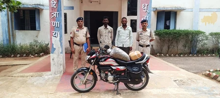 छत्तीसगढ़: गरियाबंद में पुलिस का बड़ा एक्शन, 40 लाख रुपये से ज्यादा का गांजा जब्त, 9 तस्कर गिरफ्तार