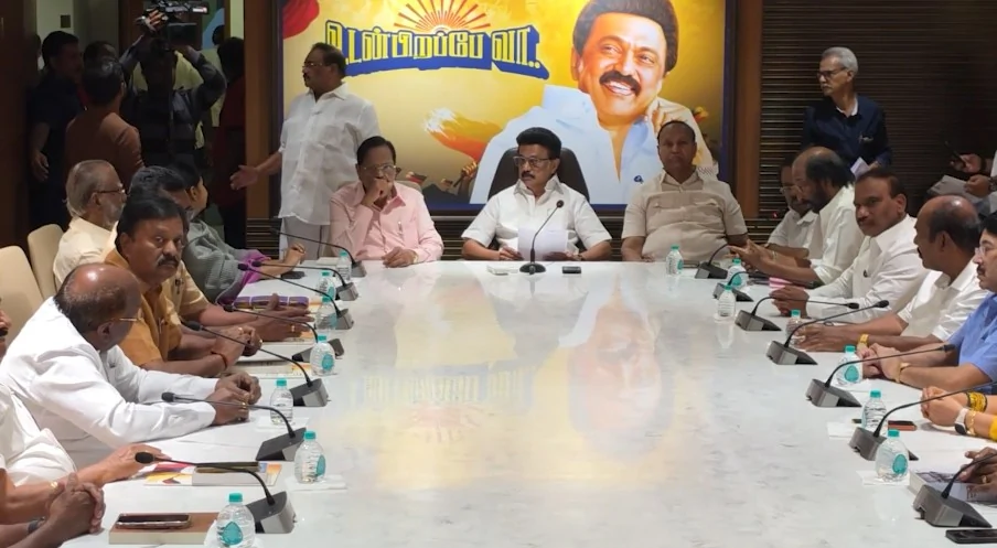 EVM की जगह बैलेट पेपर, मुख्य चुनाव आयुक्त को हटाने की मांग: DMK सांसदों ने पारित किए 4 प्रस्ताव