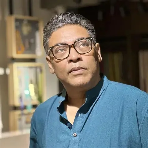 बंगाल: ममता सरकार के पूर्व मंत्री इंद्रनील सेन टेंडर घोटाले के आरोपों में घिरे, न्यायिक आयोग ने जांच शुरू की