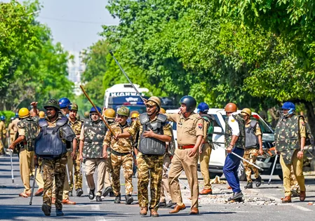 असम-अरुणाचल सीमा विवाद: गोलीबारी के बाद आर्थिक नाकाबंदी और पत्थरबाज़ी से तनाव गहराया