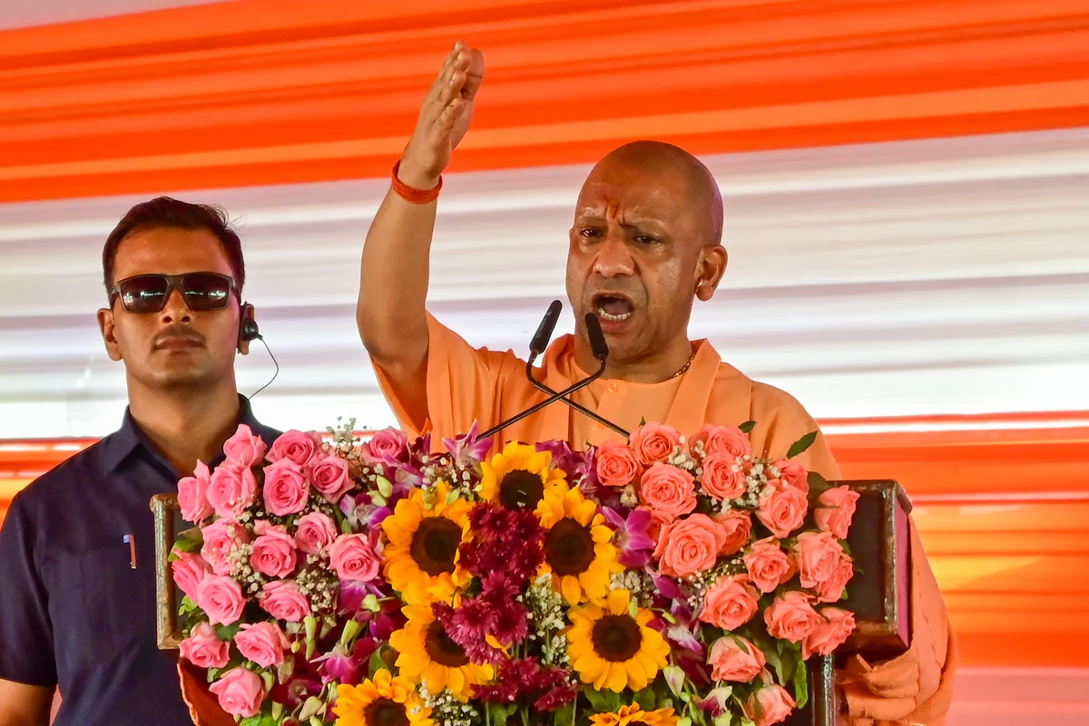 यूपी में निवेश का बदला माहौल: सीएम योगी बोले- कभी दिल्ली में बुलानी पड़ती थी समिट, आज 50 लाख करोड़ के प्रस्ताव