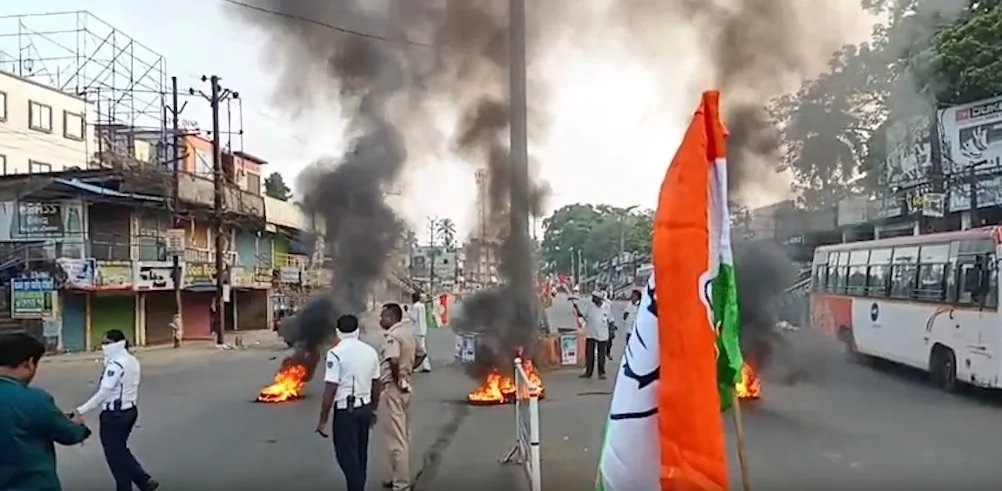 इंडिया गठबंधन का ओडिशा बंद: चार मांगों को लेकर राज्य भर में चक्का जाम, जनजीवन प्रभावित