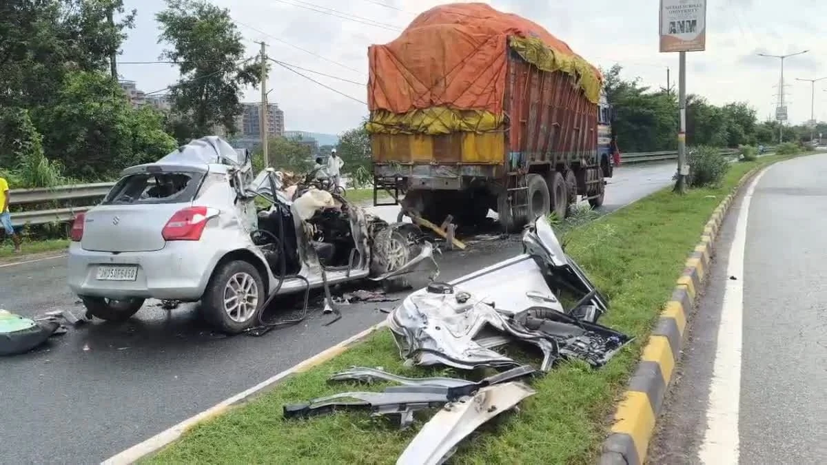जमशेदपुर हादसा: मंत्री की बेटी समेत 4 मौतों के बाद झारखंड में सड़क किनारे पार्किंग पर होगी सख्त कार्रवाई