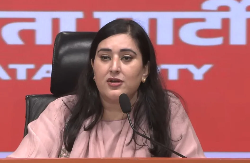 JNU प्रोफेसर रहे कांग्रेस सांसद पर यौन उत्पीड़न के आरोप, भाजपा ने राहुल गांधी की चुप्पी पर उठाए सवाल