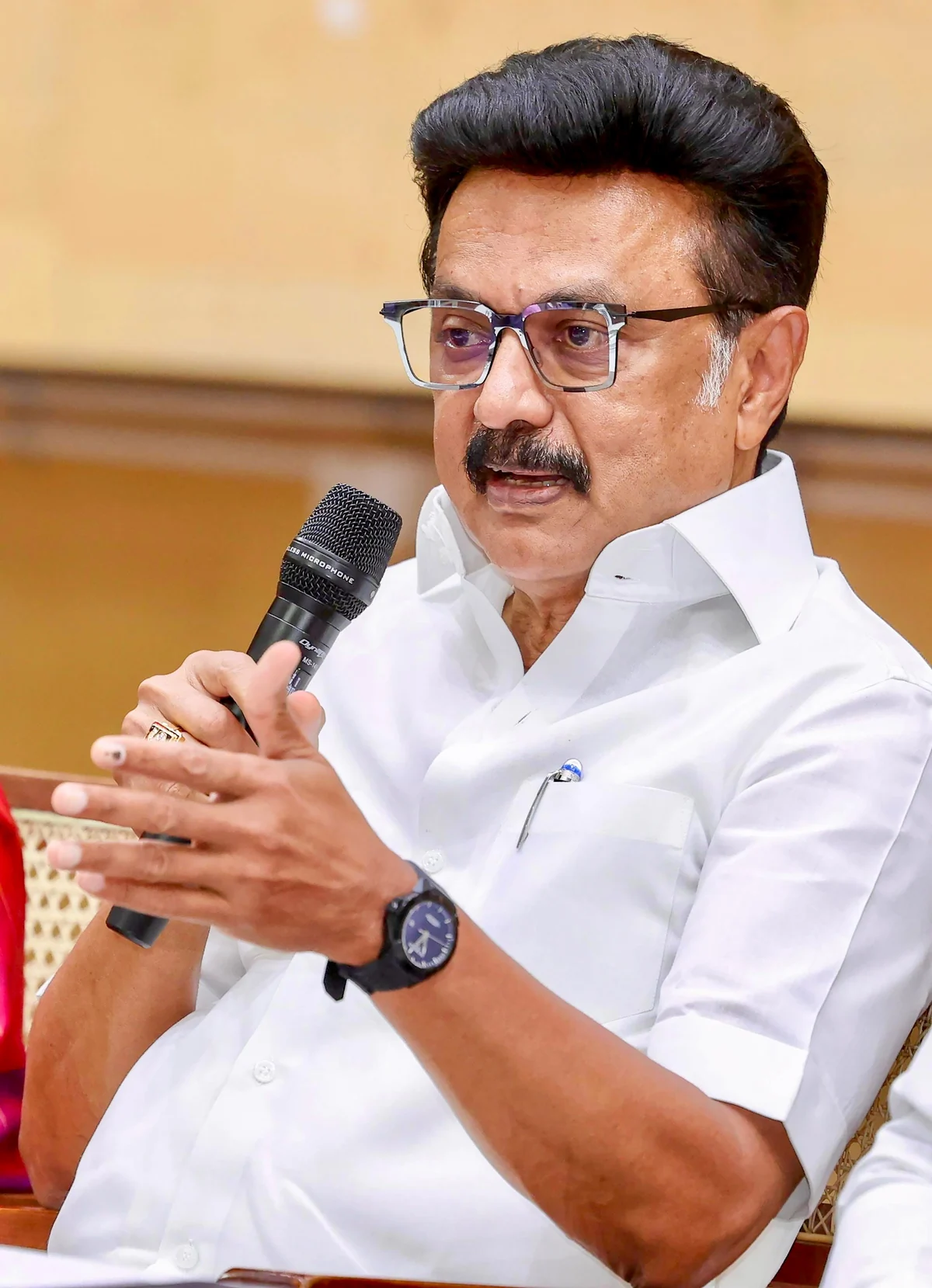 चुनाव आयोग में घमासान: दो आयुक्तों की आपत्तियों के बाद मुख्य चुनाव आयुक्त ज्ञानेश कुमार को हटाने की मांग
