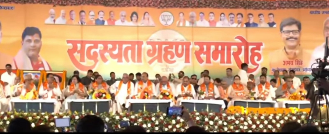यूपी: सपा के तीन बागी विधायक अब भाजपा में, विधानसभा चुनाव से पहले राजनीतिक हलचल तेज