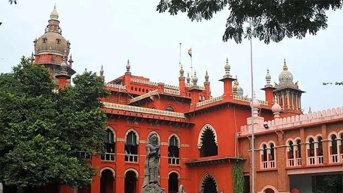 मद्रास हाईकोर्ट का अहम फैसला: हिंदू देवी-देवताओं का सम्मान न करने वालों को मंदिर में प्रवेश नहीं