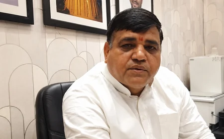 लालू यादव की तबीयत बिगड़ी, RJD ने सरकार पर लगाया आवास खाली कराने का आरोप