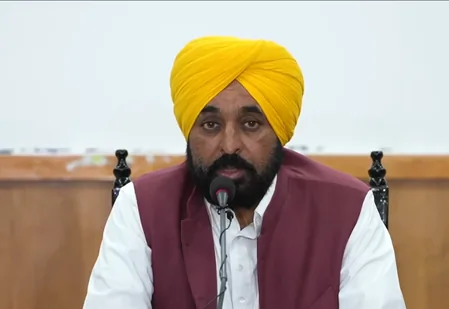 पंजाब के मुख्यमंत्री के फ्रांस दौरे को मंजूरी न मिलने पर हाईकोर्ट का केंद्र को नोटिस, मांगा जवाब