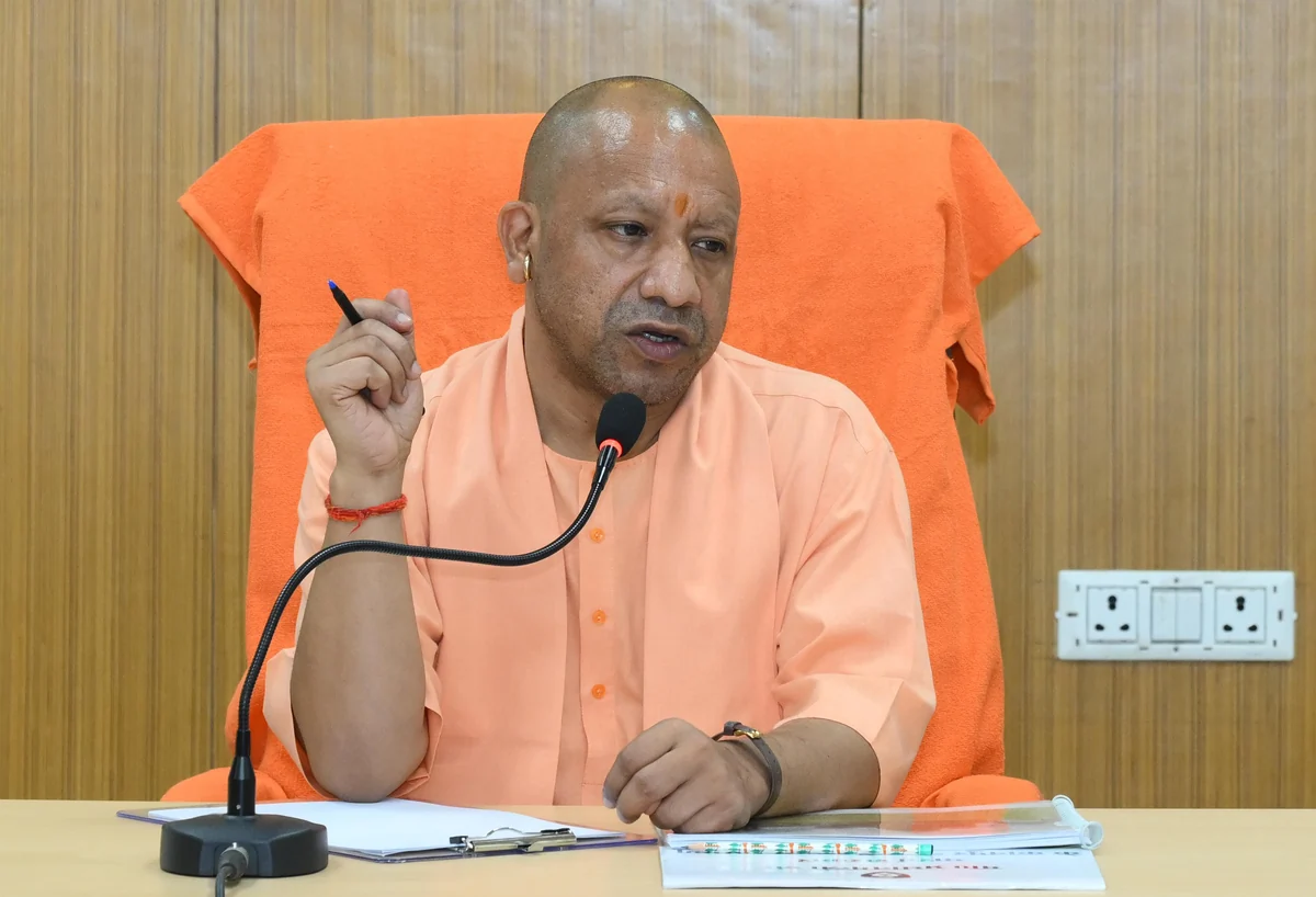 उत्तर प्रदेश में 17,500 करोड़ के लिंक एक्सप्रेसवे समेत कई बड़ी परियोजनाओं को योगी कैबिनेट की हरी झंडी