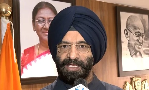 दिल्ली-NCR में दमघोंटू हवा: सरकार की अपील - प्रदूषण फैलाने वाले वाहन सड़क से दूर रखें