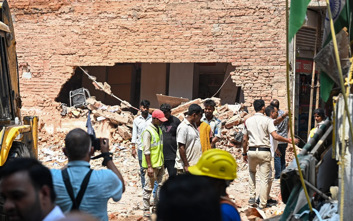 सत्य निकेतन इमारत हादसा: कई दिनों से फरार मालिक भिवाड़ी से गिरफ्तार, 7 लोगों की हुई थी मौत