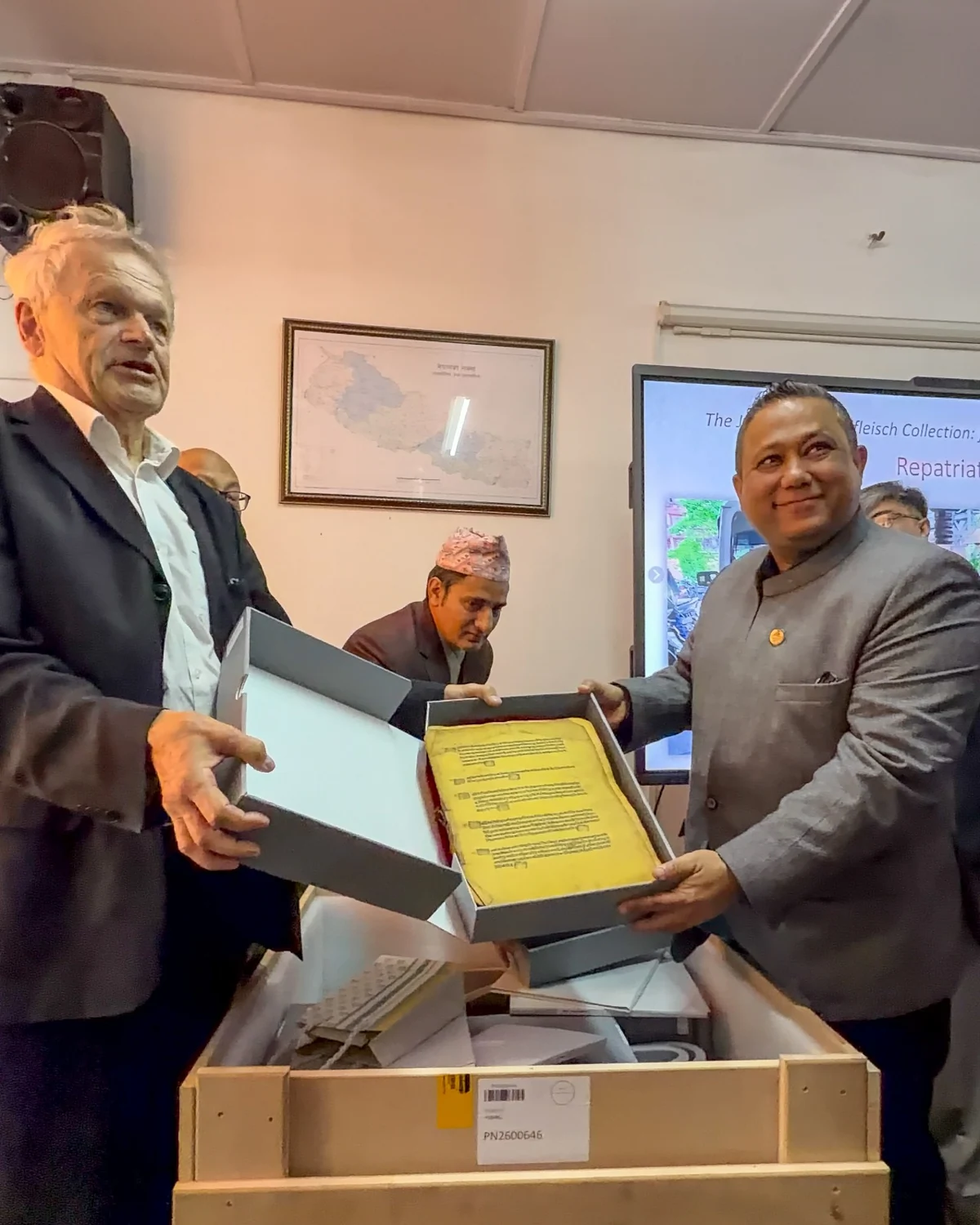 नेपाल की 800 साल पुरानी विरासत जर्मनी से लौटी, राष्ट्रीय अभिलेखागार को सौंपे गए ऐतिहासिक दस्तावेज़