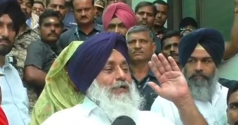 हमलों के बाद सुखबीर बादल का संकल्प: पंजाब में किसी भी कीमत पर शांति भंग नहीं होने देंगे