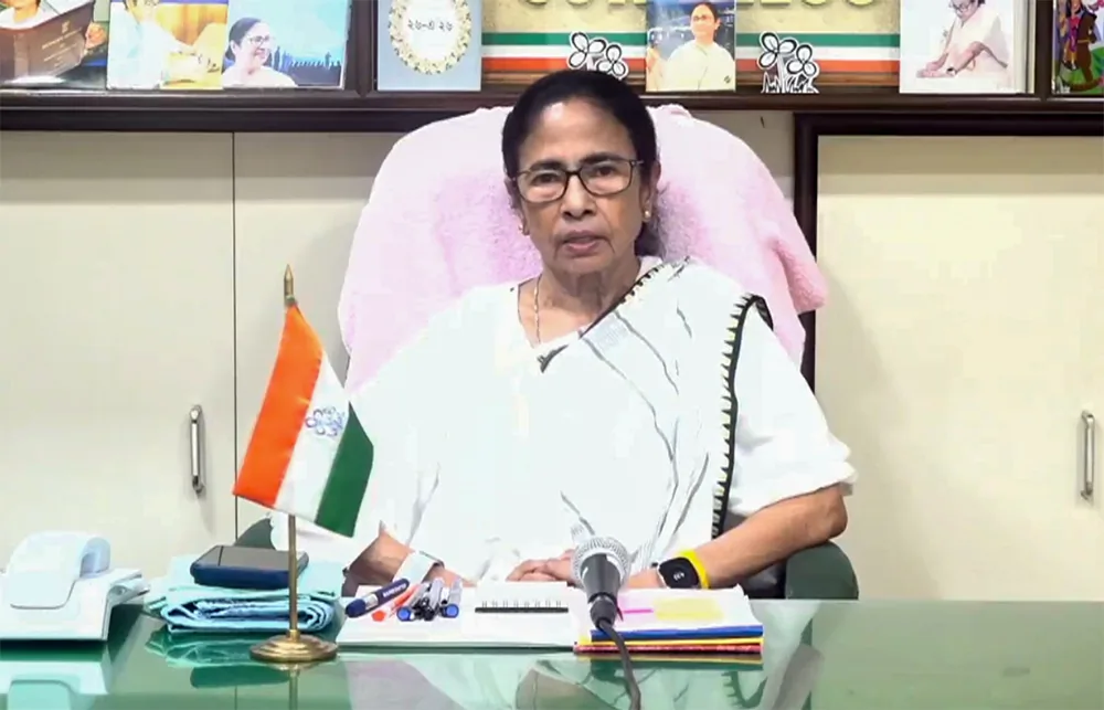 कोलकाता: TMC की शहीद दिवस रैली से पहले मंच पर तोड़फोड़, हाईकोर्ट ने पुलिस से मांगा जवाब