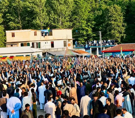 PoK में प्रदर्शनों के बीच तनाव जारी, संयुक्त अवामी एक्शन कमेटी ने 23 जुलाई को बड़े आंदोलन का किया आह्वान