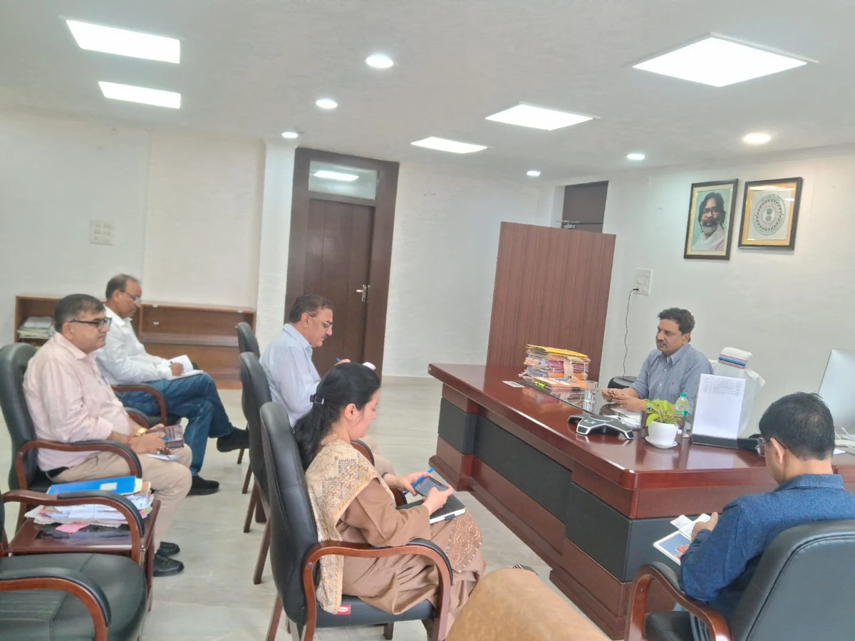 झारखंड: स्वास्थ्य सेवाओं को मिलेगी नई रफ़्तार, 720 नई एंबुलेंस खरीदने की तैयारी