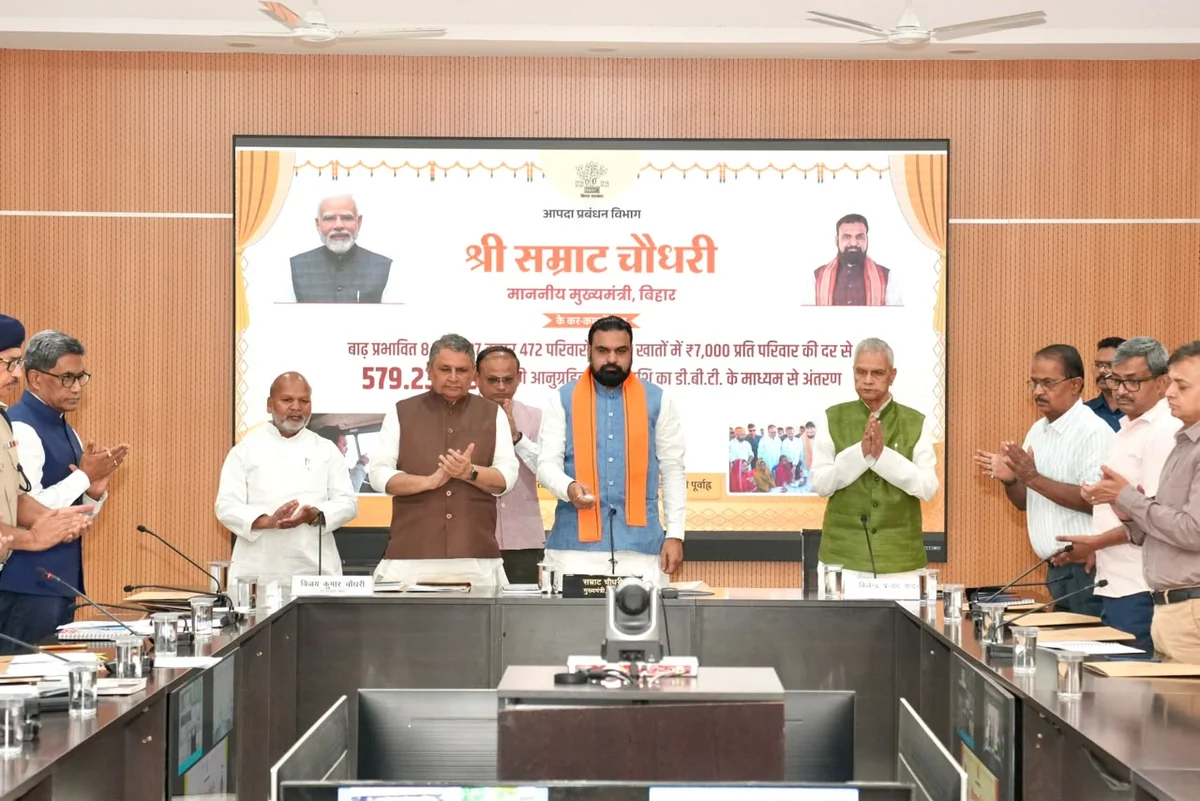 बिहार में बाढ़: 8.27 लाख प्रभावित परिवारों को ₹7-7 हजार की मदद, CM ने दिए राहत कार्य तेज करने के निर्देश