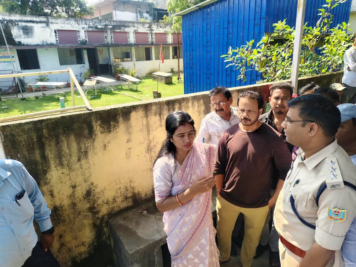 झारखंड HC की वकील की संदिग्ध मौत पर हजारीबाग में उबाल, पति पर हत्या का आरोप