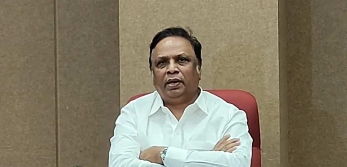मुंबई में प्रदूषण पर काबू पाने की बड़ी पहल: हफ़्ते में एक दिन कंस्ट्रक्शन बंद करने का सुझाव