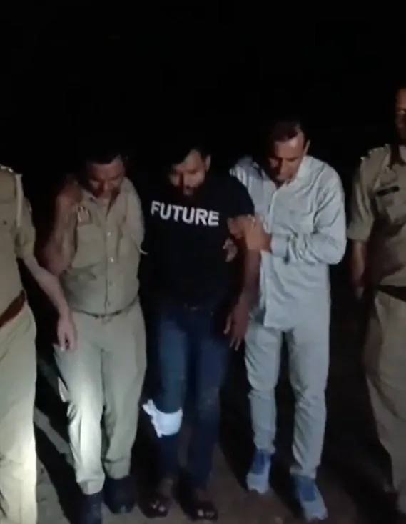 नोएडा: वाहन चेकिंग के दौरान पुलिस मुठभेड़, 16 मुकदमों का आरोपी बदमाश गोली लगने से घायल