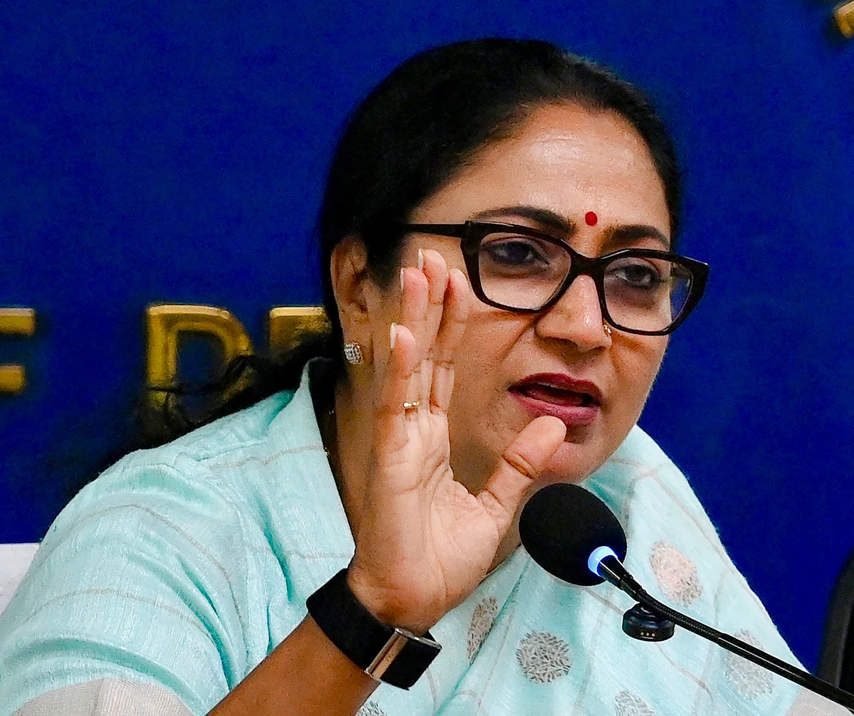 दिल्ली EV पॉलिसी: 2700 से ज़्यादा लोगों को मिली ₹7.91 करोड़ की प्रोत्साहन राशि, दोपहिया वाहन सबसे आगे