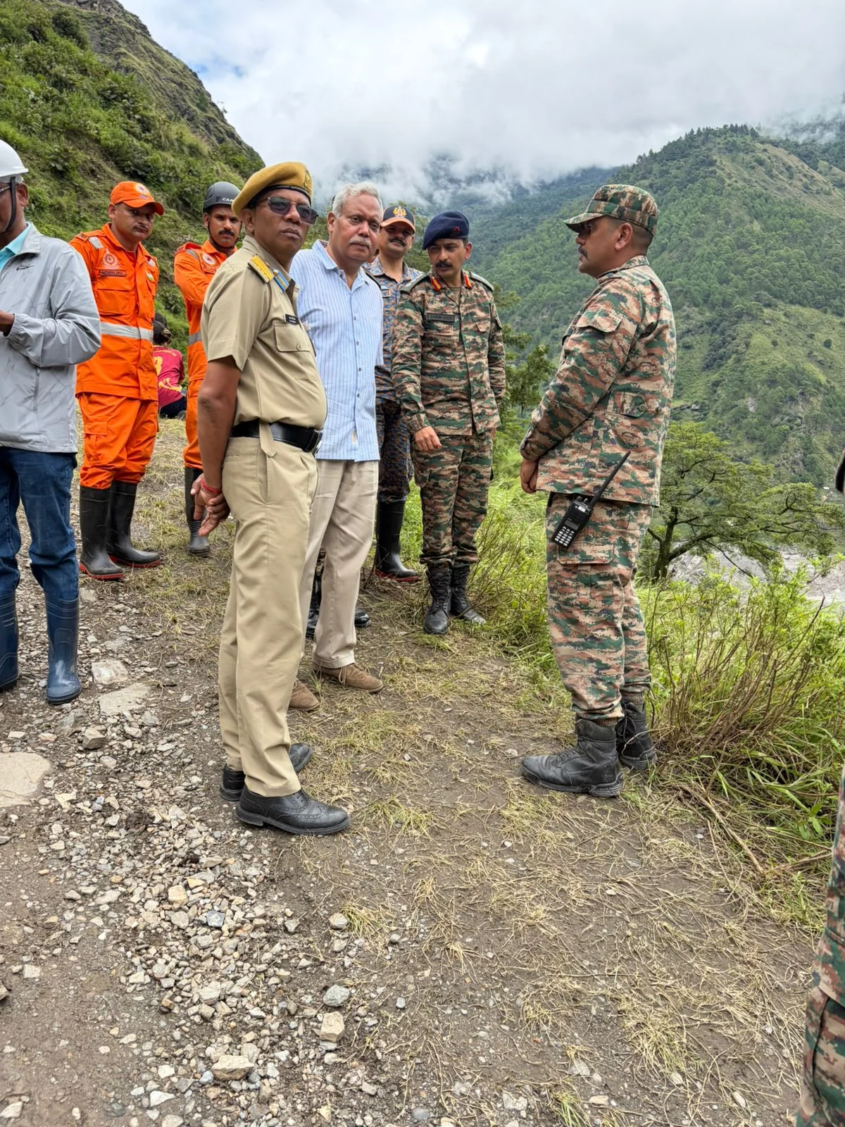 नेपाल बाढ़ त्रासदी: मृतकों की संख्या 1250 पार, भारतीय बचाव दल सुरंग में 100 मीटर तक पहुँचा