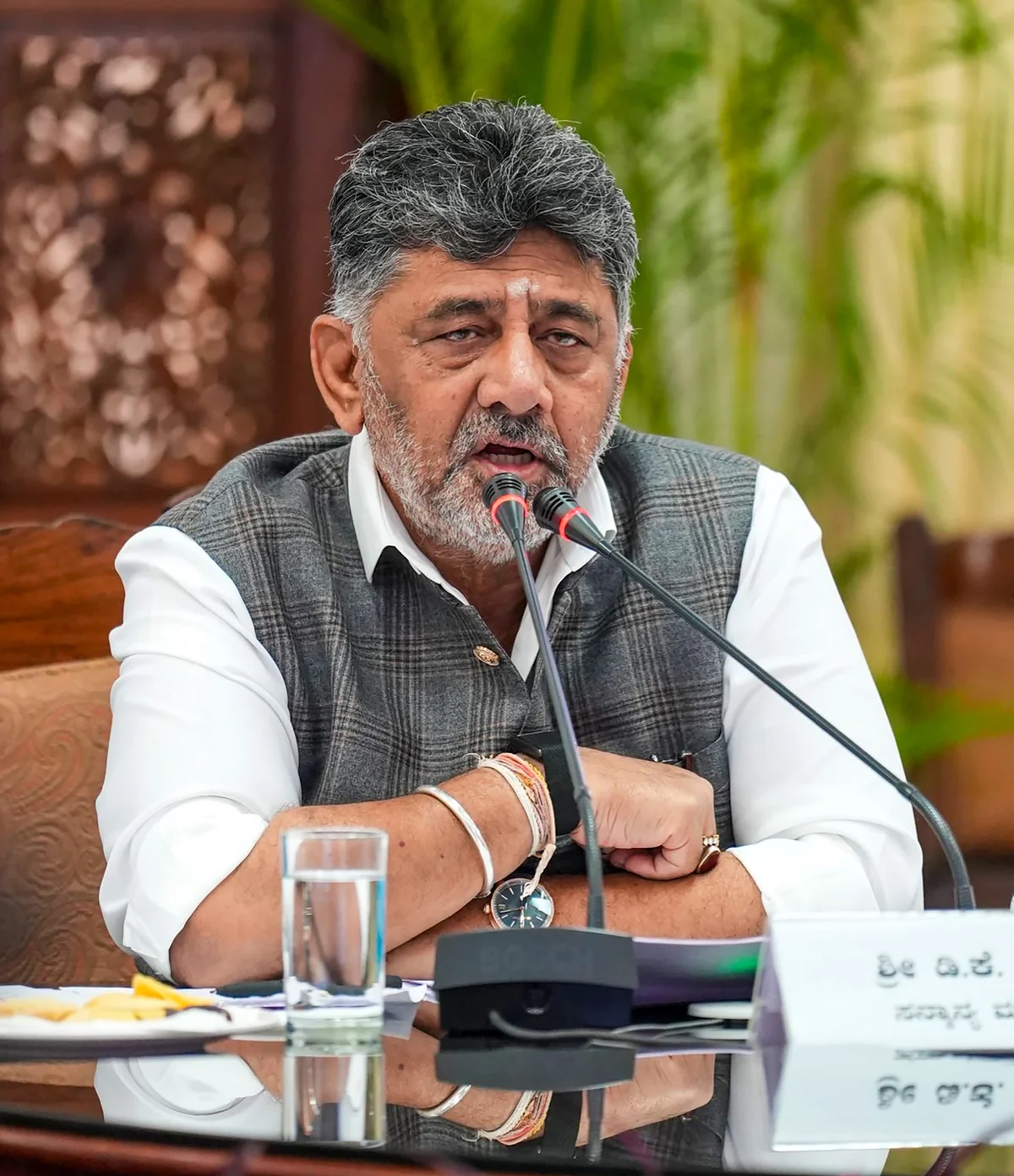 कर्नाटक कैबिनेट विस्तार: दिल्ली में कांग्रेस नेतृत्व के साथ बैठकें, नए मंत्रियों की सूची जल्द हो सकती है फाइनल