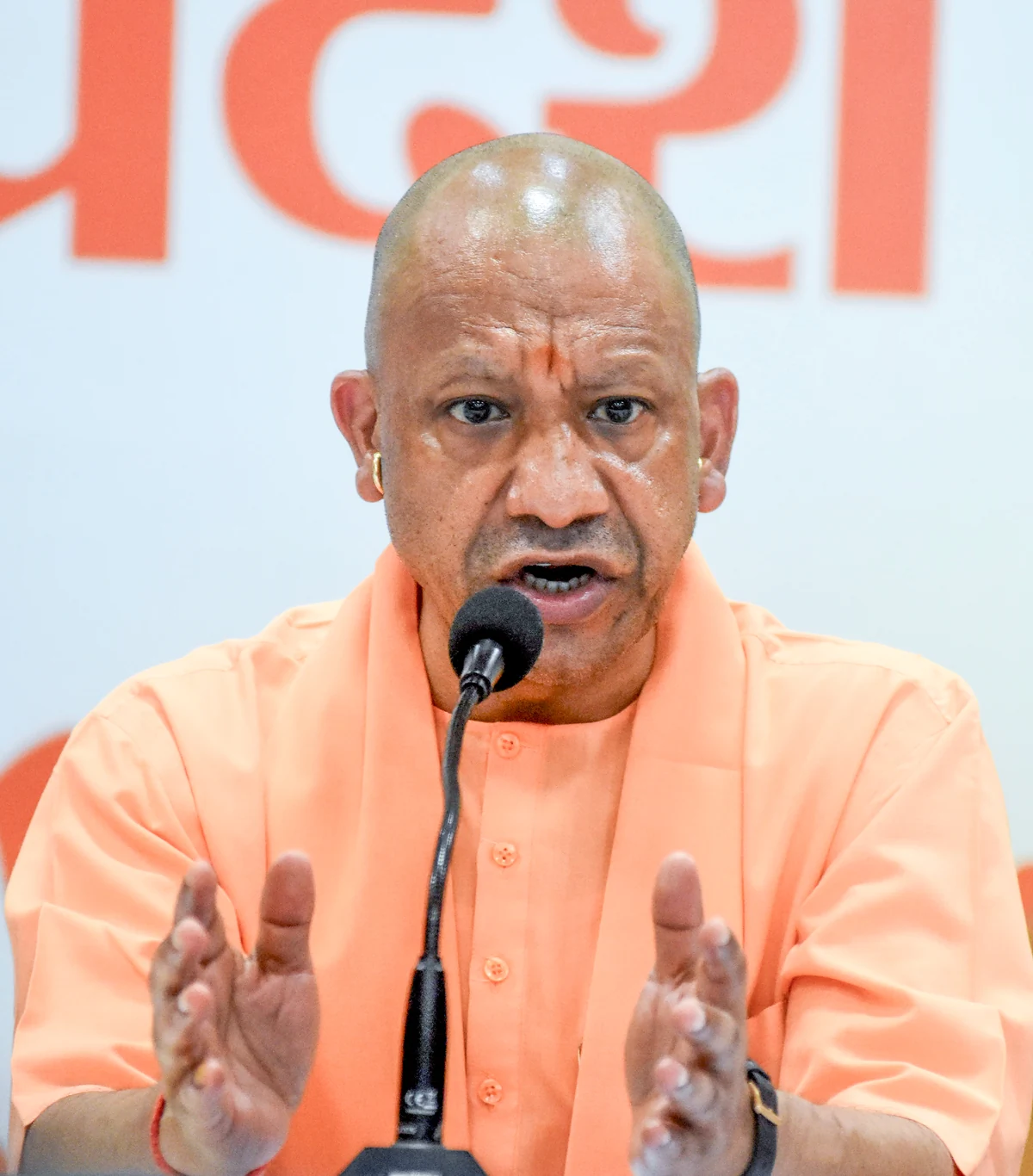 यूपी में नकली दवाओं पर योगी सरकार का बड़ा एक्शन, लाइसेंस से लेकर सप्लाई चेन तक होगी कड़ी निगरानी