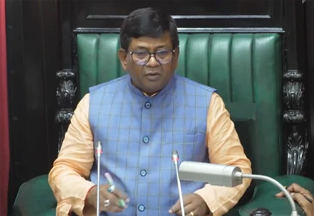 पश्चिम बंगाल: 10 TMC बागी विधायकों की अयोग्यता का मामला तकनीकी पेंच में फंसा, स्पीकर ने मांगा नया आवेदन