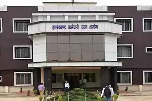 झारखंड CGL पेपर लीक: पटना में रटाए गए 370 सवालों के जवाब, सबूत मिटाने के लिए जला दिए गए पर्चे
