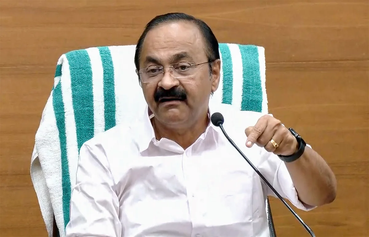 केरल: मुख्यमंत्री वी.डी. सतीशन को 2018 बाढ़ राहत कोष मामले में क्लीन चिट, सतर्कता विभाग ने जांच बंद की