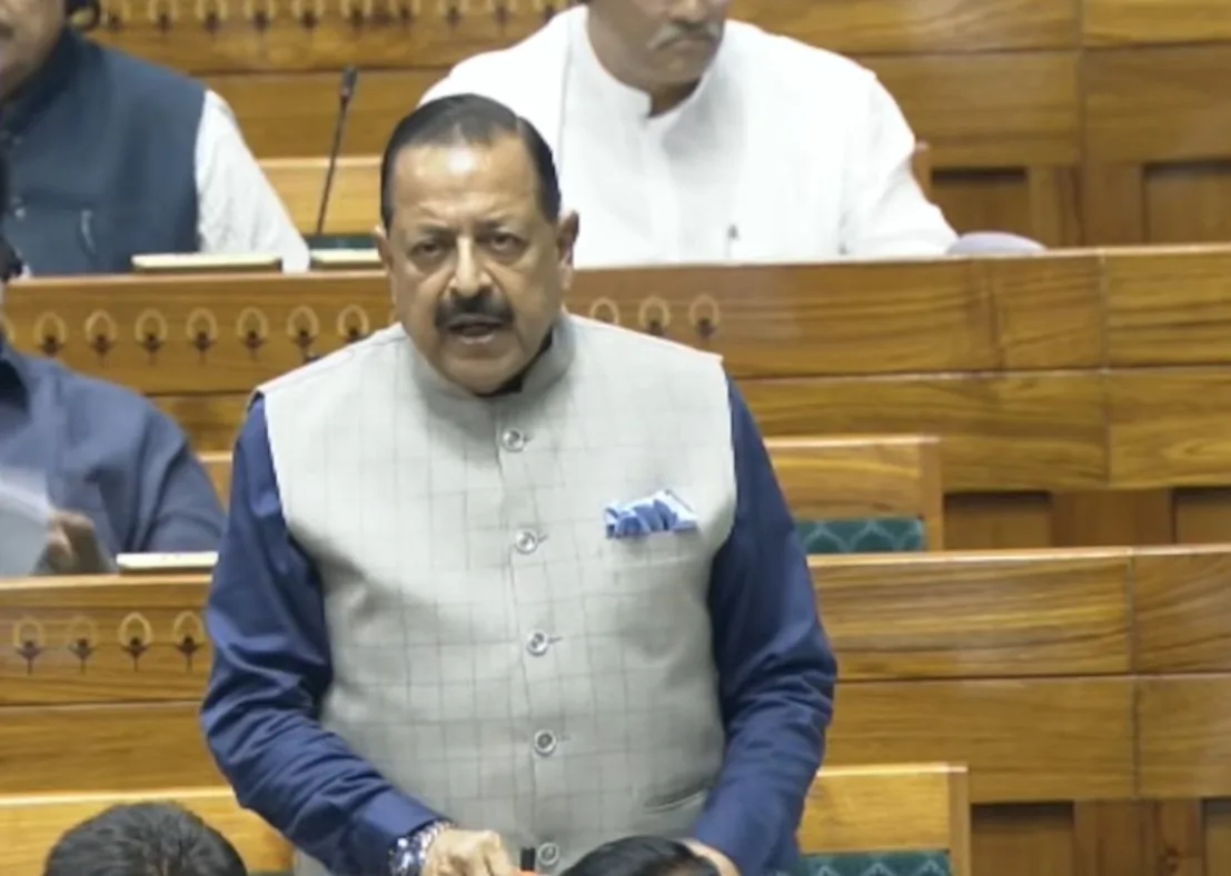 पेपर लीक पर अंकुश: लोकसभा में 'लोक परीक्षा संशोधन विधेयक-2026' पेश, हंगामे के बीच स्पीकर ने की चर्चा की अपील