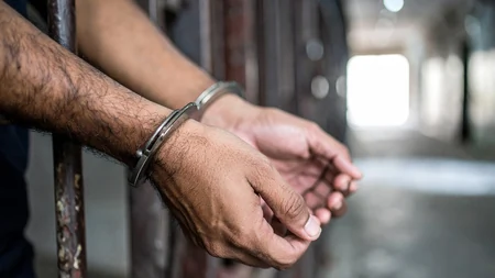 अयोध्या: मेडिकल छात्र के पास बम बनाने का फॉर्मूला मिलने से हड़कंप, ATS और खुफिया एजेंसियां कर रहीं पूछताछ