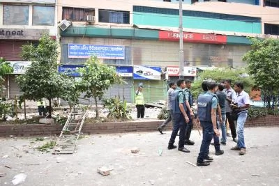 बांग्लादेश: खुलना में पत्रकारों पर गोलीबारी, भ्रष्टाचार-विरोधी संस्था ने निष्पक्ष जांच की मांग की