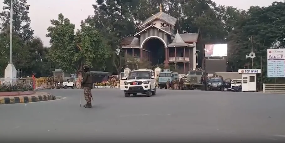 मणिपुर: तीन लोगों की हत्या के विरोध में घाटी के ज़िलों में 48 घंटे का बंद, सामान्य जीवन अस्त-व्यस्त