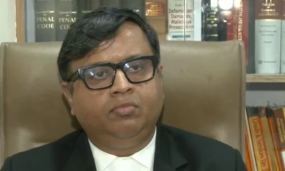 नितिन गडकरी के डीपफेक वीडियो पर कोर्ट का सख़्त रुख, मेटा-एक्स से अपलोड करने वालों की जानकारी मांगी