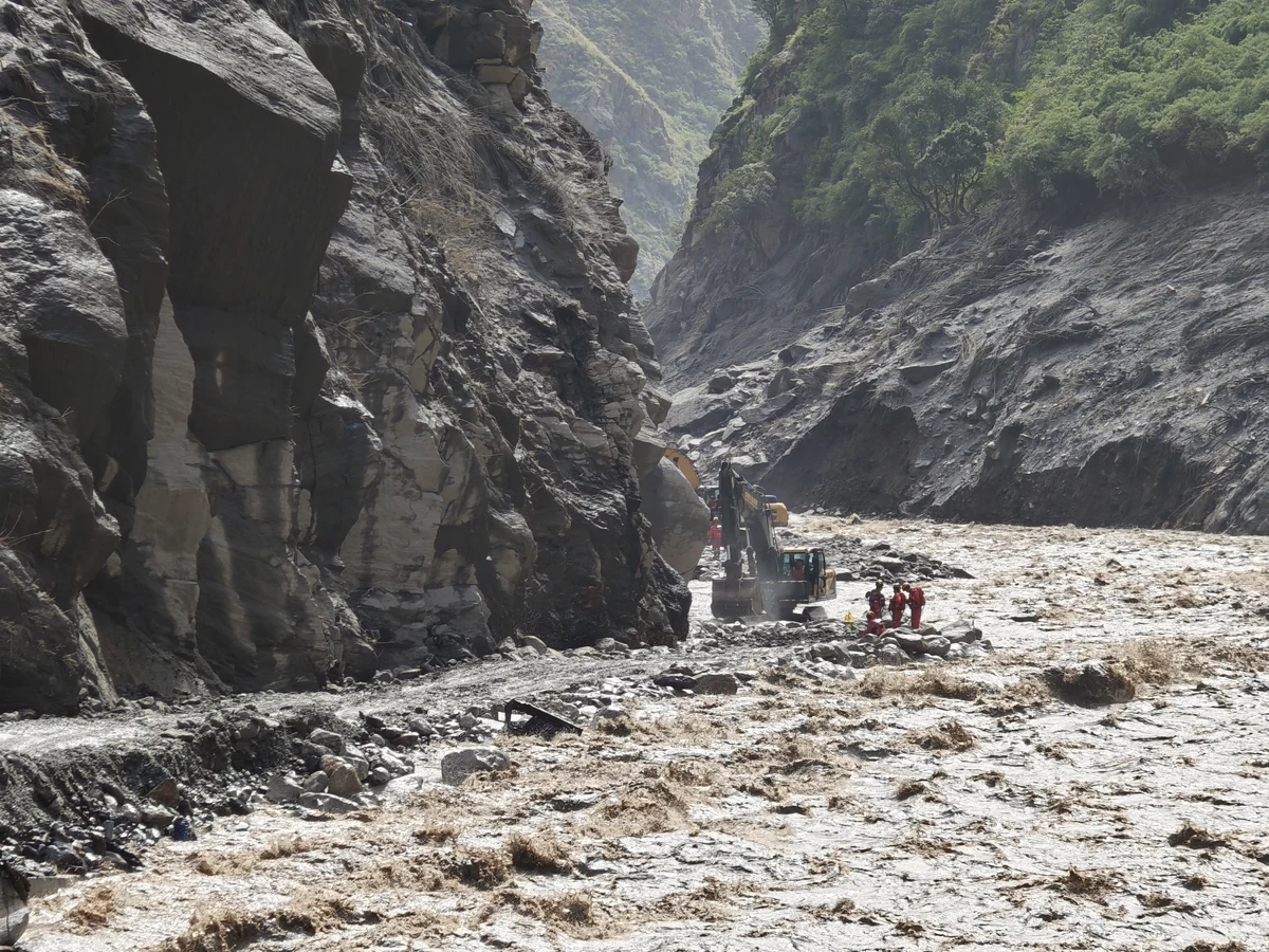 नेपाल: बूढ़ी गंडक नदी में भीषण बाढ़ की चेतावनी, त्रिशूली दोभान तक के इलाकों में हाई अलर्ट