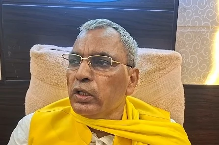 आजम खान को गृह मंत्री बनाने की चर्चा पर ओम प्रकाश राजभर का अखिलेश पर तीखा वार, कहा- 'बहुजन समाज डरा हुआ है'