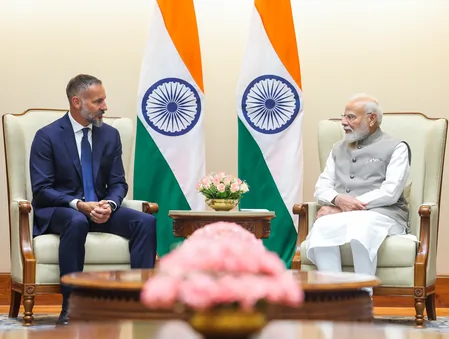 भारत यात्रा पर प्रिंस रहीम आगा खान, प्रधानमंत्री मोदी से मुलाकात में विकास कार्यों पर हुई चर्चा