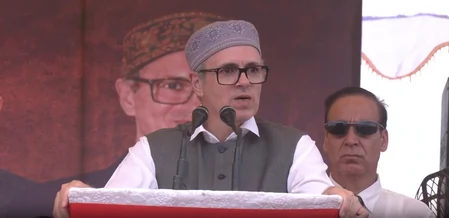 जम्मू-कश्मीर: उमर अब्दुल्ला का केंद्र पर आरोप, 'परिसीमन के ज़रिए पिछले दरवाज़े से शासन की कोशिश'