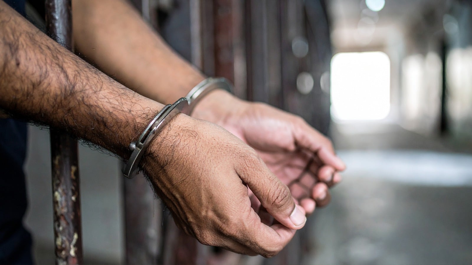 गया: दारोगा के बेटे की हत्या के दो आरोपी पुलिस मुठभेड़ में घायल, हथियार बरामद